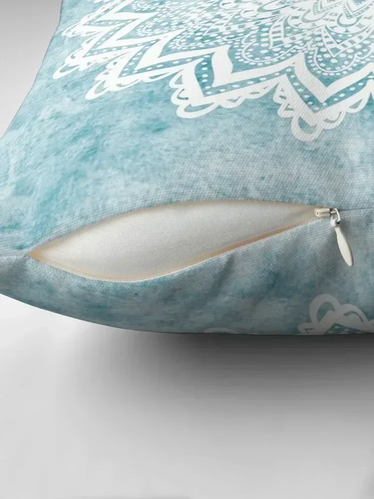 MANDALA SAVANAH Светло-синяя декоративная подушка 30x30/40x40/45x45 см