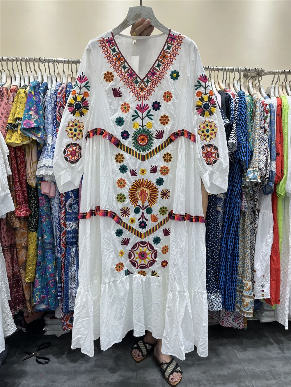 

Женское пляжное платье с V-образным вырезом, свободное белое платье с оборками и длинным рукавом, в стиле бохо, весна-лето 2022