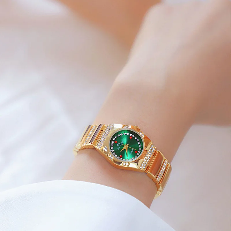 

Новые маленькие классические женские часы omega is KA, продаются как Горячие пирожные