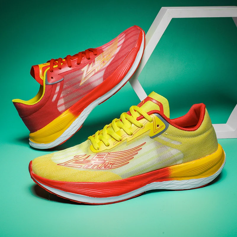 2023 New Men Flying Shadow Pro Marathon Racing Carbon Board Running Shoes Breathable Men's Shoes Sports Running Shoes 36-45