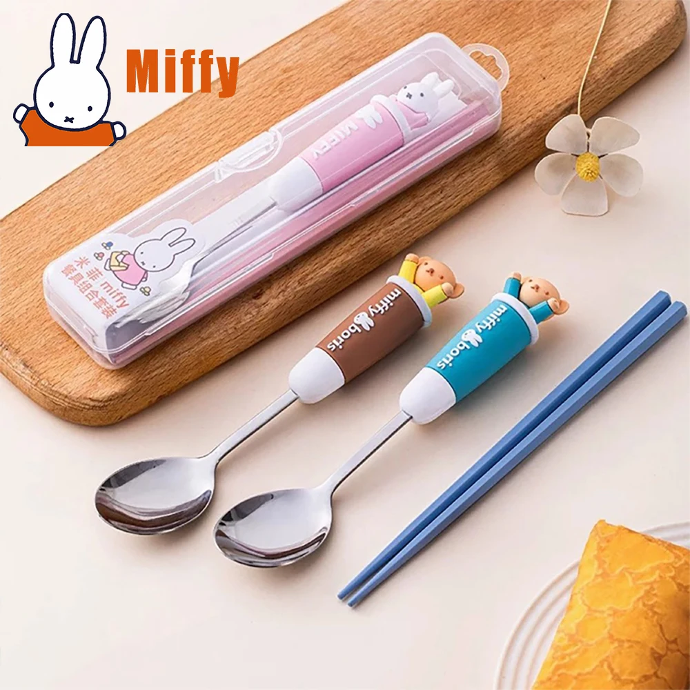 Фото Kawaii Miffy портативная ложка, набор палочек для еды, милая детская посуда, столовые приборы из нержавеющей стали 304, дорожная коробка для бенто, студентка для девочек №1