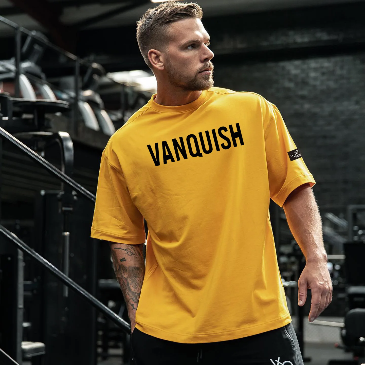 

Fashion clothing sports men's short sleeve T-shirt loose large round neck running fitness top hip hop casual T-shirt