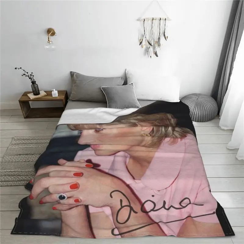 Флисовое покрывало принцессы Диана мягкое комфортное бархатное для кемпинга