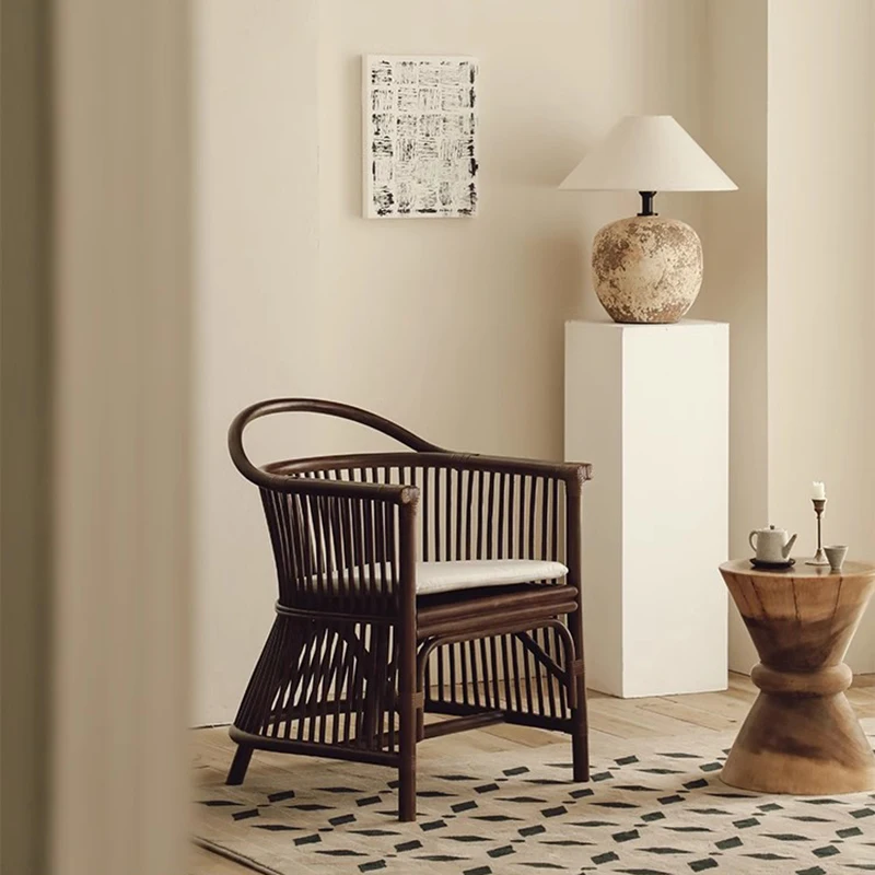 Обеденный стул из натурального ротанга сотканный вручную для гостиной кабинета