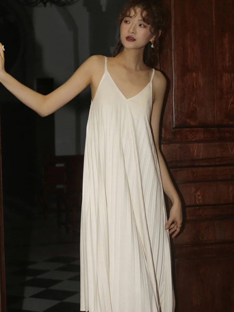 

2022 Summer Sling Dress For Women V Neck Sleeveless Apricot Hand Pleats Female Elegant Dresses Fashion Clothes G015