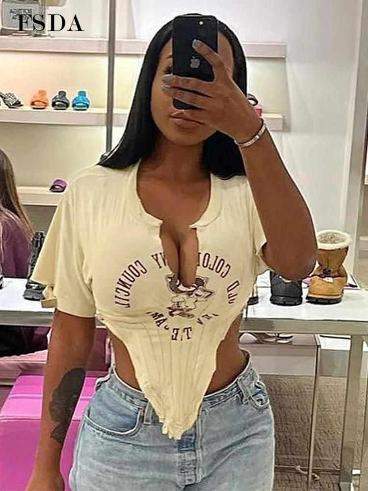 

Футболка женская летняя базовая с коротким рукавом и V-образным вырезом