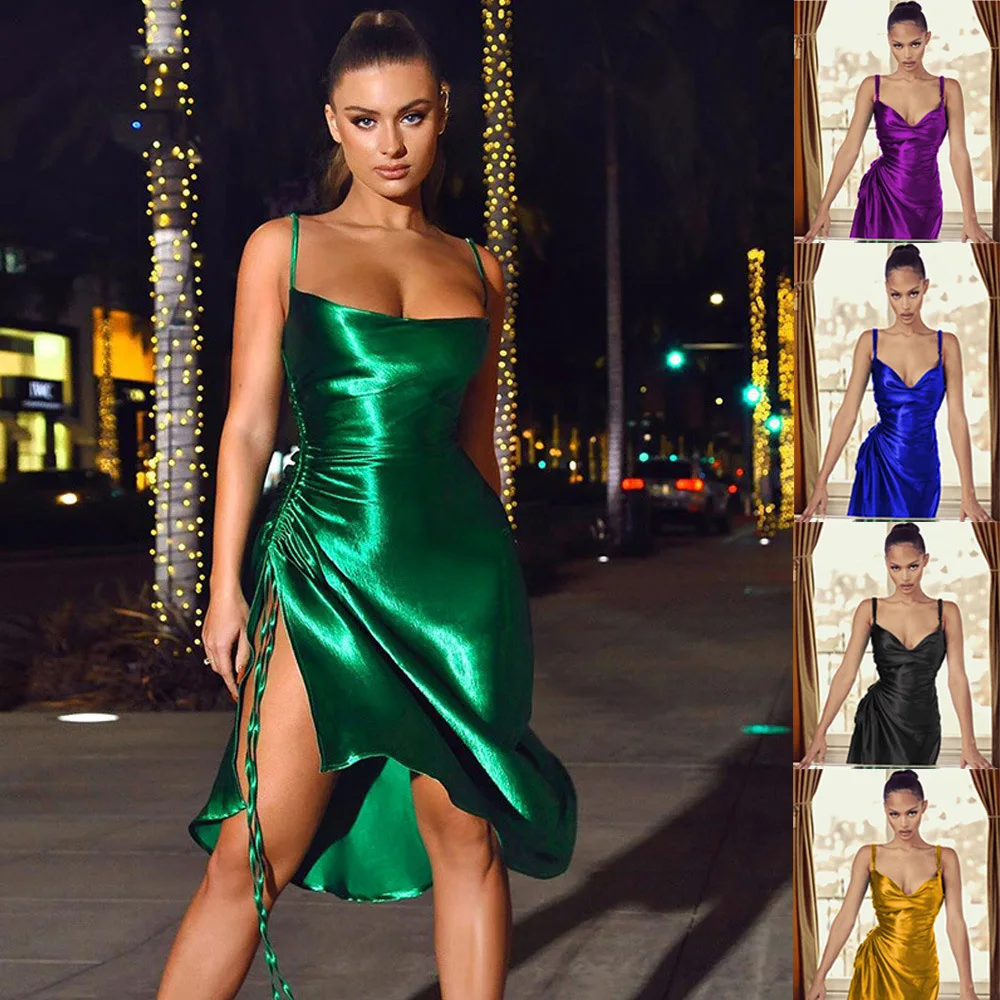 

Платье атласное на бретелях, с разрезом сбоку