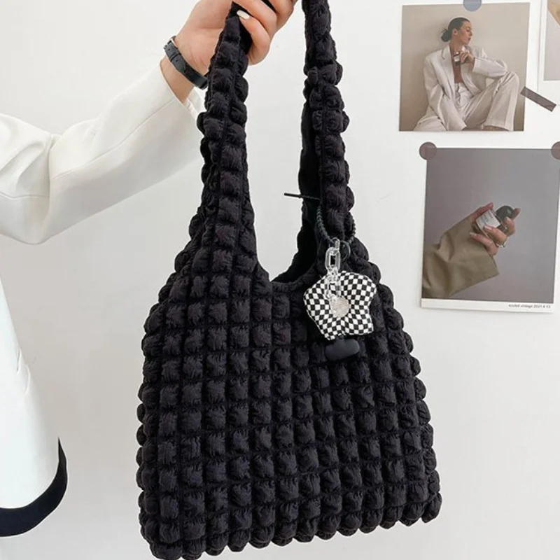 

Women's Shoulder Bag New Fashion Trend Fold Bubble Underarm Bag Large Capacity Shopping Soft Fabric Women's Shoulder Bag