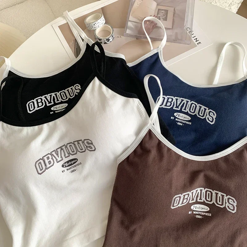 Лето 2024 топы с буквенным принтом женские на бретельках мягким бюстгальтером