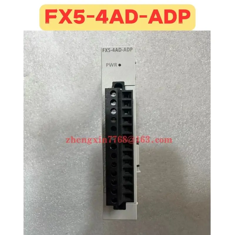 Б/у модуль ПЛК FX5-4AD-ADP FX5 4AD ADP Нормальная функция протестирована в порядке