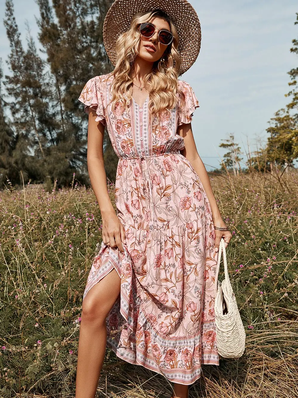 

2022 Vintage Floral Print Short Sleeve V-Neck Dress Woman Leisure Fashion Holiday Bohemian Dress Summer Maxi Dresses for Women
