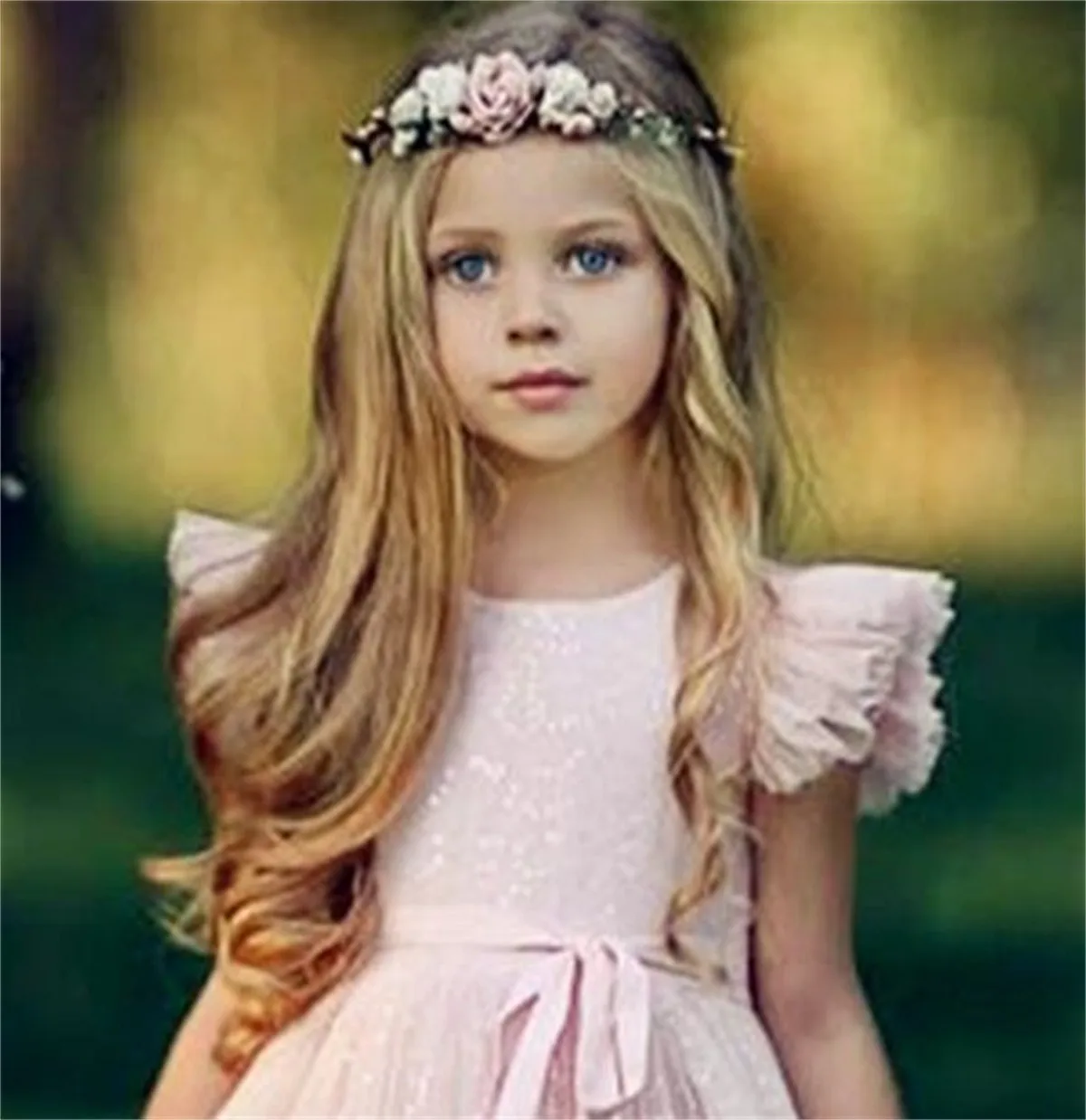 Светло-розовое платье с цветочным узором для девочек на свадьбу блестящее