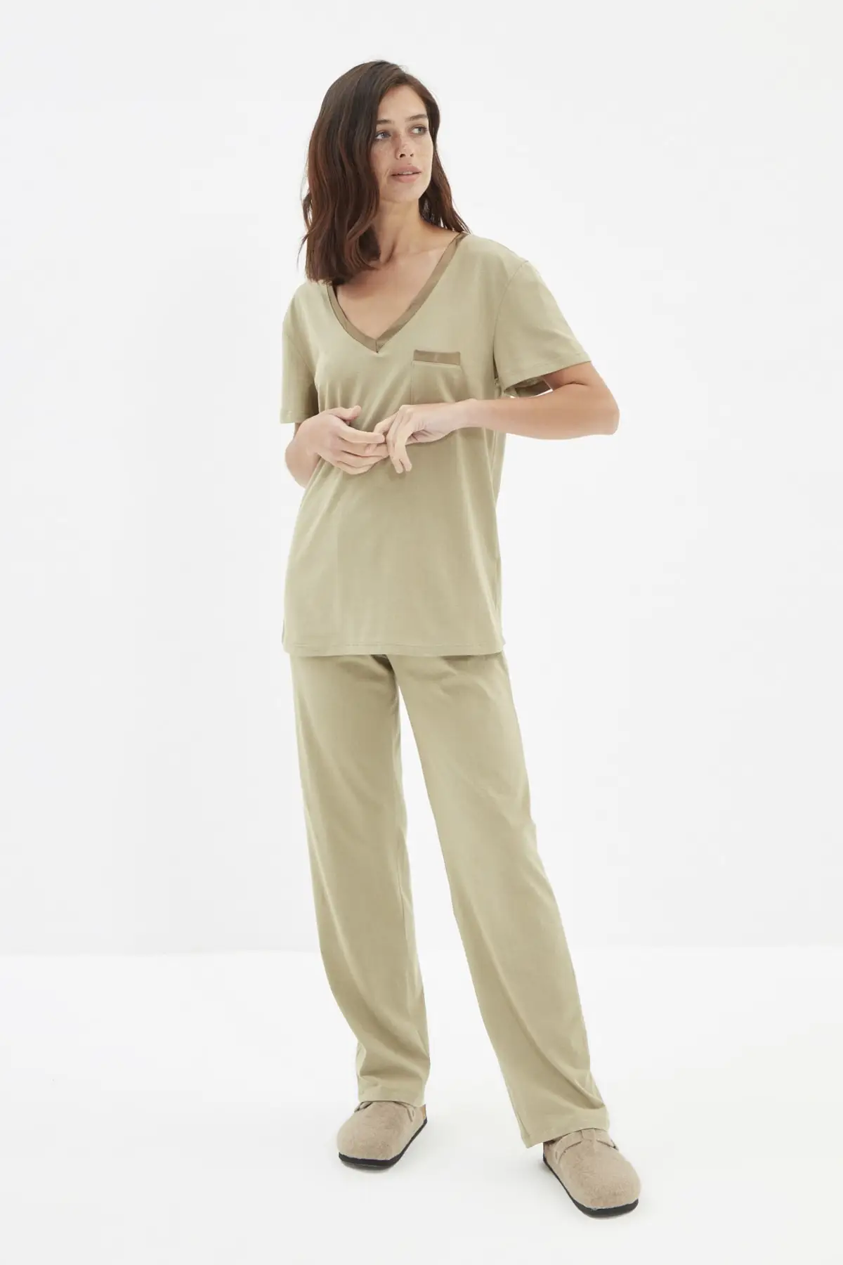 

Trendyol Knitted Pajamas Set THMAW22PT0314