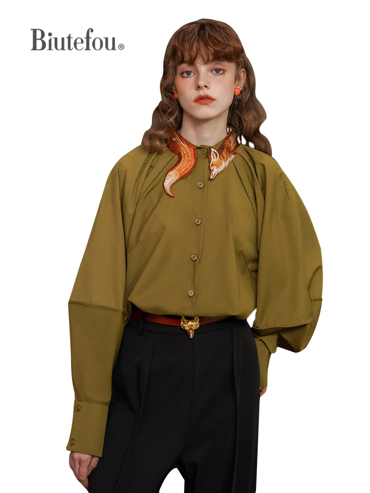 2023 Autumn Women Exquisite Fox Embroidery Lantern Sleeve Shirt