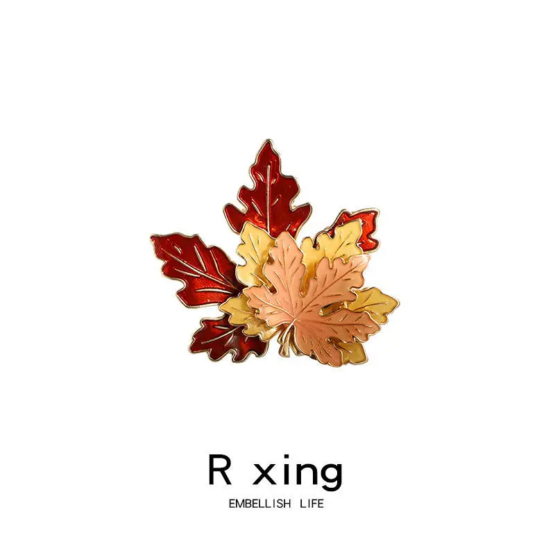 

Cute Japanese pin into autumn maple leaf brooch men and women couple personality ins tide metal badge bag decoration