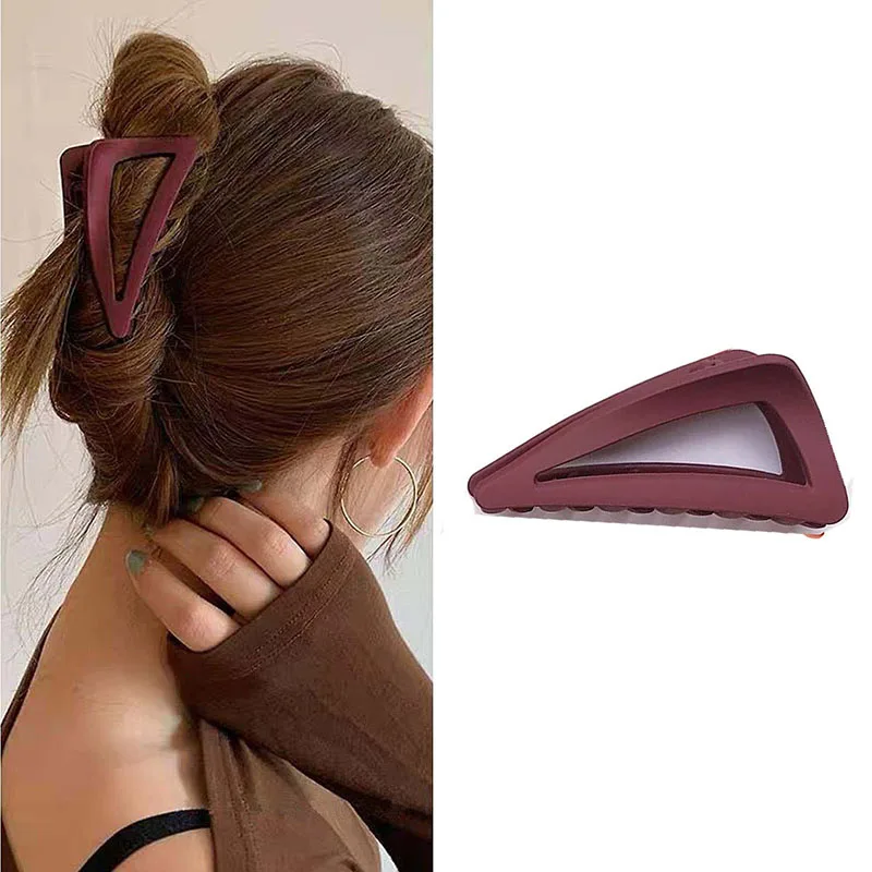 

Korean Style Women Triangle Hair Claws Frosted Hairpins Bath Plate Headwear Simple Elegant Hair Clip for Girls Hair Accessories