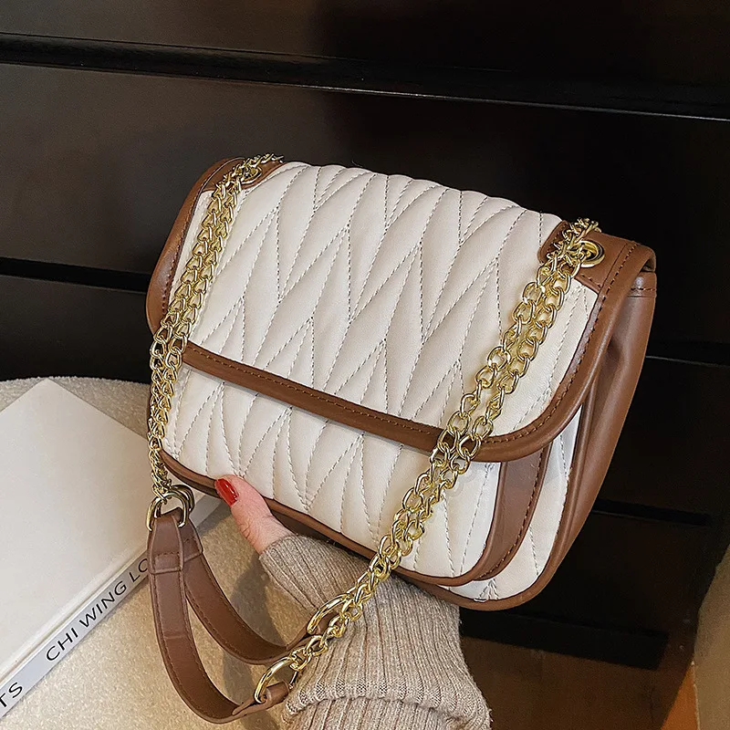 

Новая дизайнерская популярная сумка-мессенджер с вышивкой для женщин, модная универсальная квадратная сумка-книжка на плечо с цепочкой, 2022