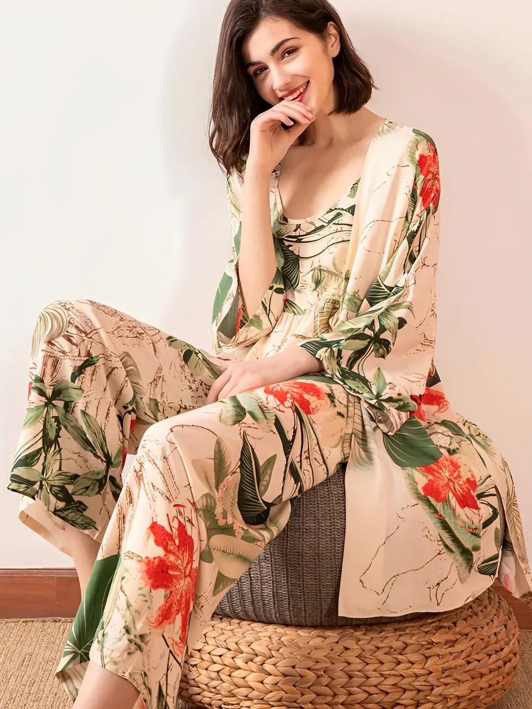 Spring / Summer New 100% 3pcs viscose long-sleeved trousers ladies pajamas suit long Sleepwear women's home Nightwear Robe