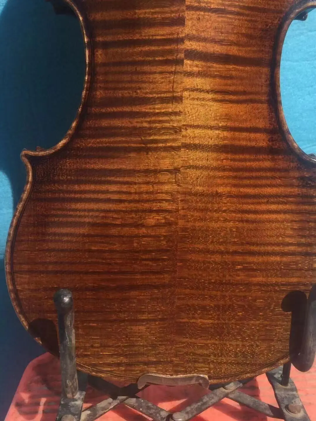 Скрипка 44, модель Guarneri, европейский клен с огненной крапановой отделкой, еловая верхняя дека, профессиональная. (art.: 3920da33a7233) - 3920da33a7233