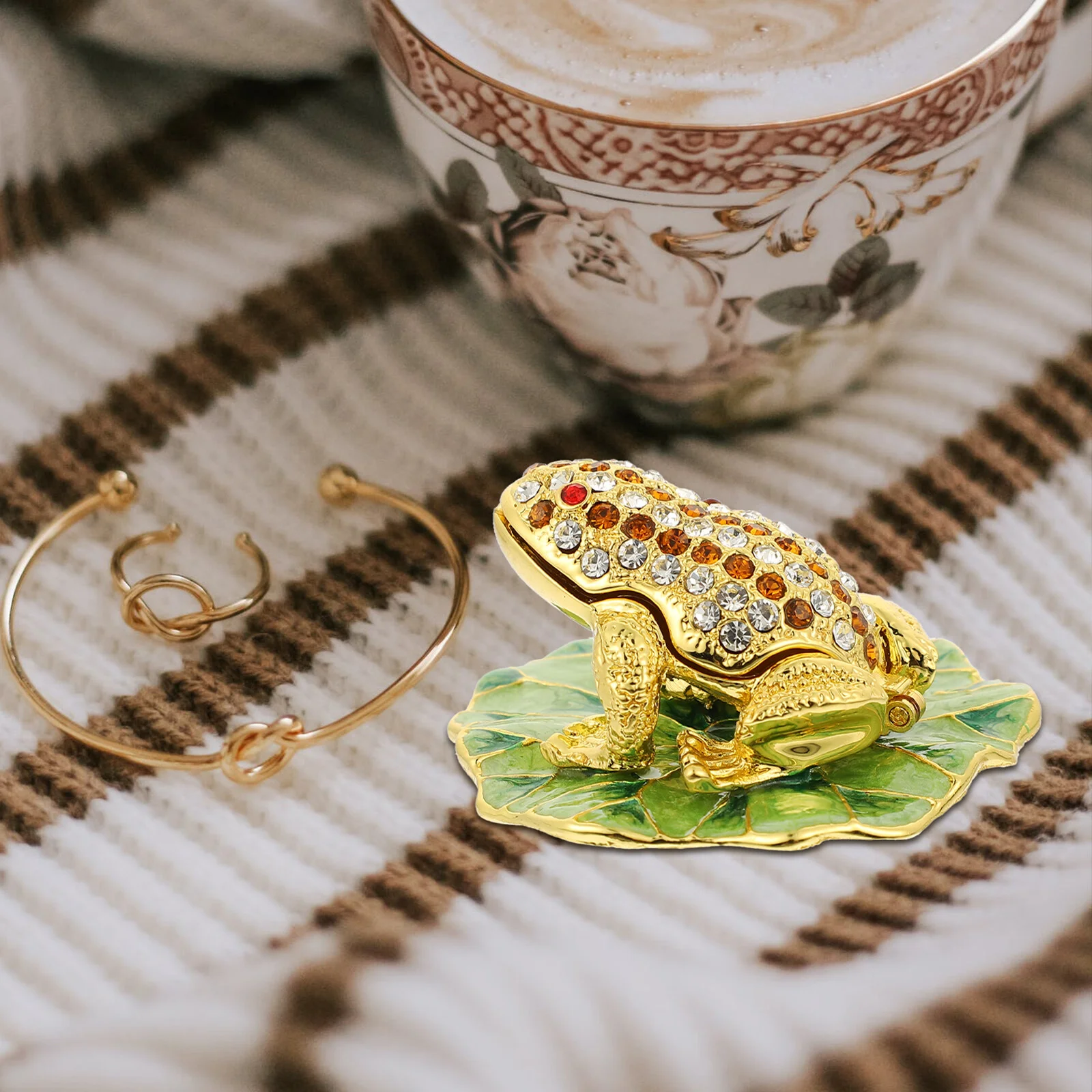House Decorations For Home Plate Earrings Organizer Box Desktop Adornment Creative Alloy Frogs Figurine Miss