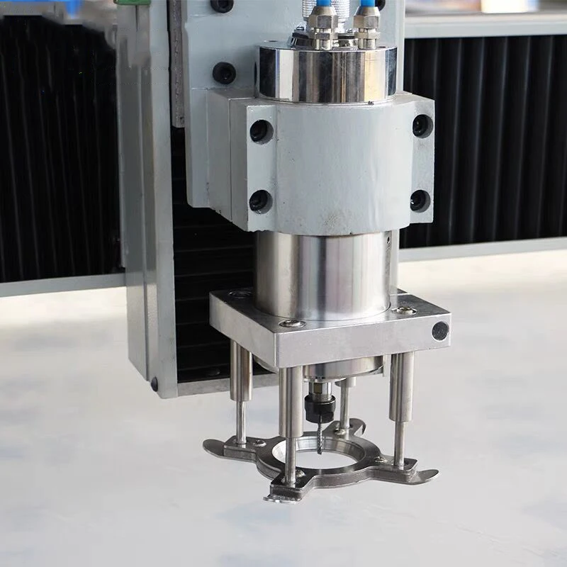 ЧПУ гравировальный станок высокого качества с зажимом пластины автоматического