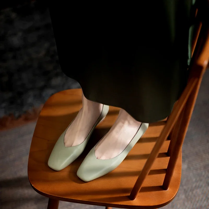 Женские туфли-лодочки из натуральной воловьей кожи овчины и свиной шкуры с