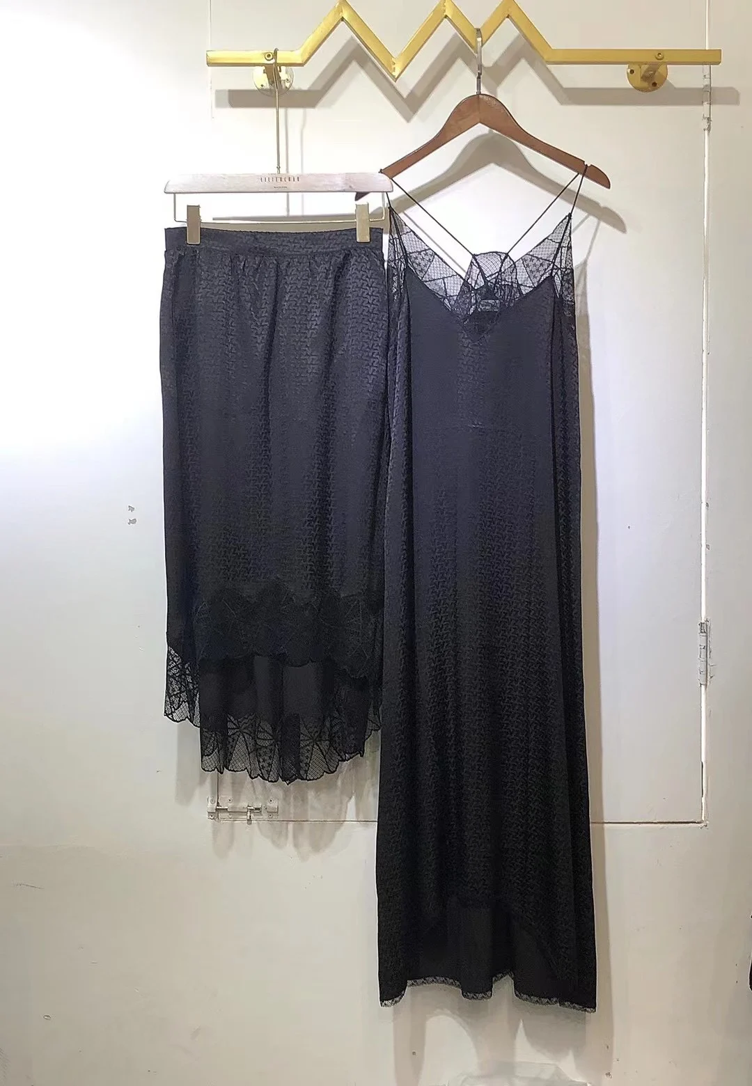2023 Summer Lace Silk Sleeveless Midi Dress