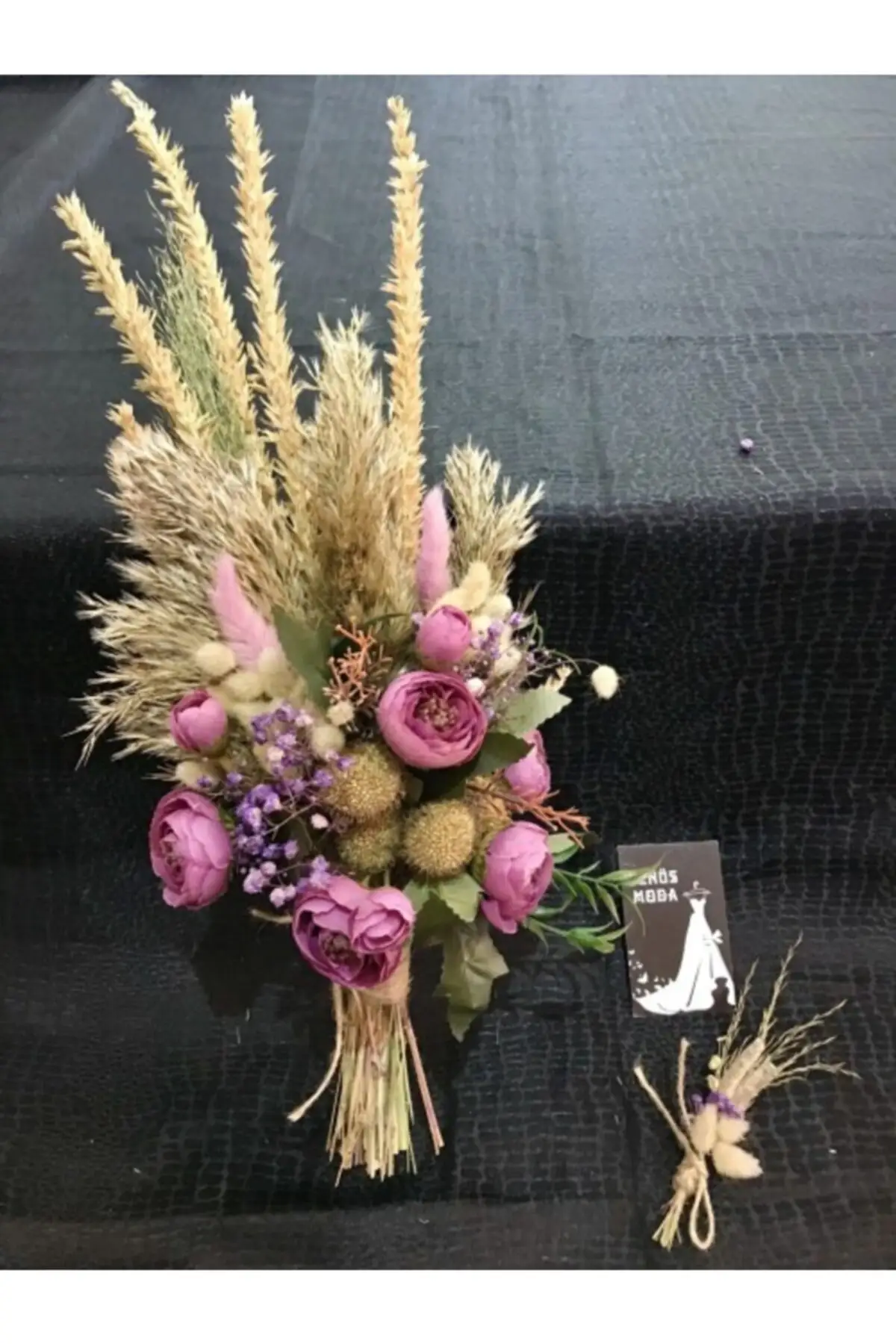 

Bridal Accessories valentine's Day Gift vintage Flower And Groom Wedding Flower Bride Hand Bouquet Wedding Flower And Groom boutonononnage