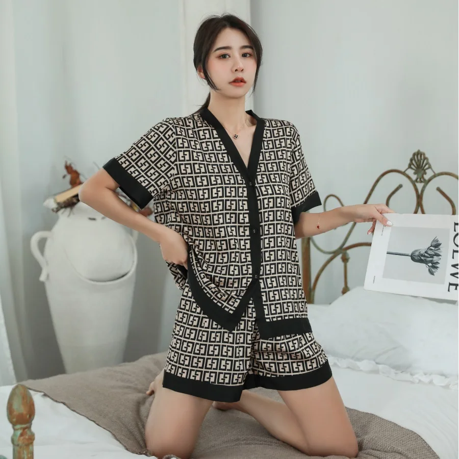 Women Satin Pajamas V Neck Design Luxury Patterned Silk Like Nightwear Set Short Sleeve Top and Shorts Sleepwear Ladies Homewear