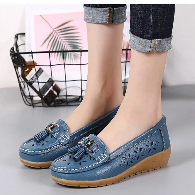 

Ladies Loafers 2022 Spring and Summer New Genuine Leather Hollow Breathable Soft Bottom Work Shoes Casual Comfortable Flat Shoes