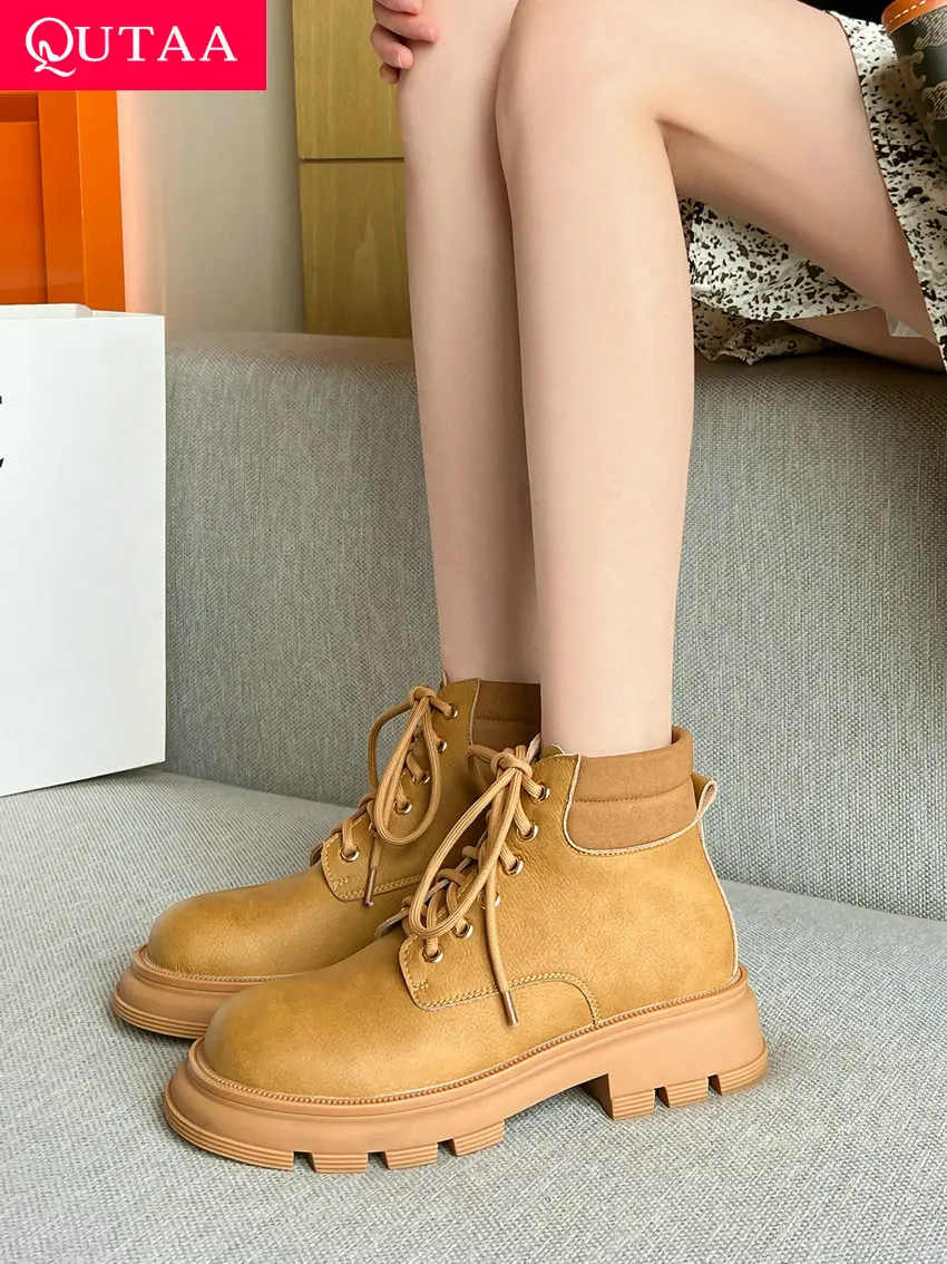 

QUTAA 2023 Round Toe Thick Med Heels Women Ankle Boots Platforms Concise Genuine Leather Autumn Winter Shoes Woman Size 34-39