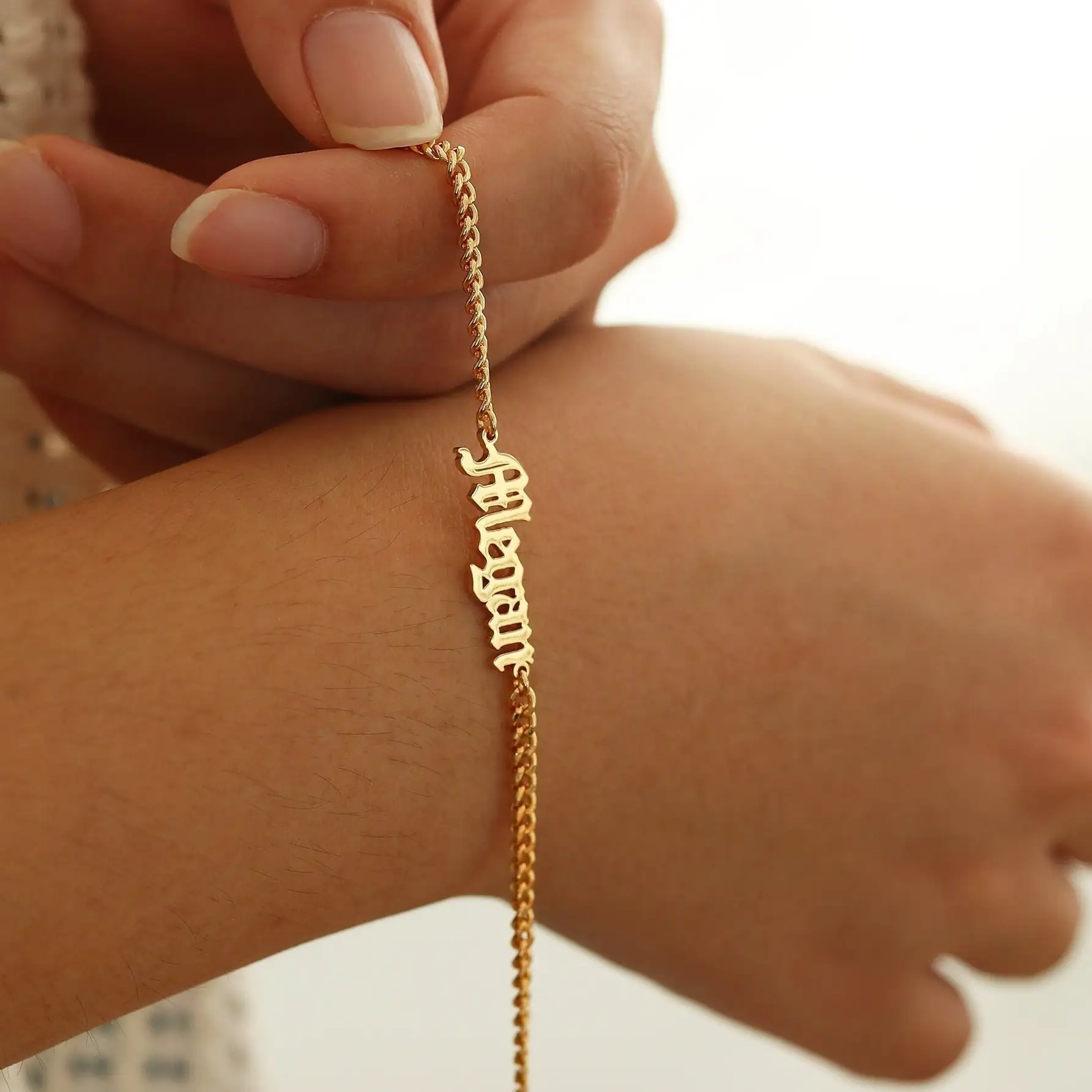 

Old English Name Bracelet,Gothic Custom Nameplate Bracelet,Curb Chain Jewerlry,Necklace for Women,Christmas Gift,Birthday Presen