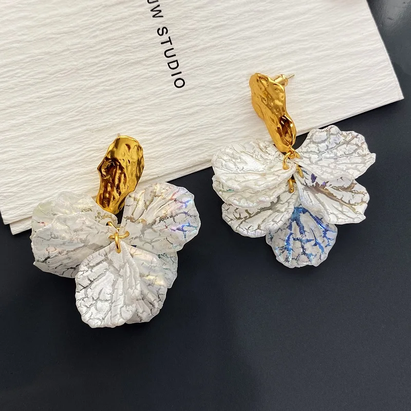 

Timeless Wonder Sweet Geo Fis Tail Stud Earrings for Women Jewelry Gothic Designer Trendy Ins Egirl Fashion Korean SS Japan 6315