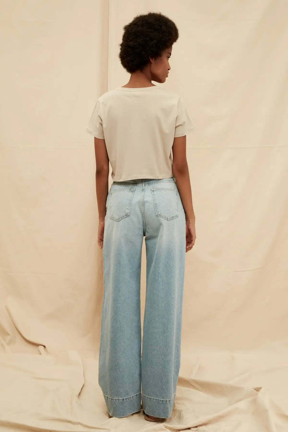 

Trendyol High-Waist 100 Organic Cotton Wide Leg Jeans TWOSS21JE0303