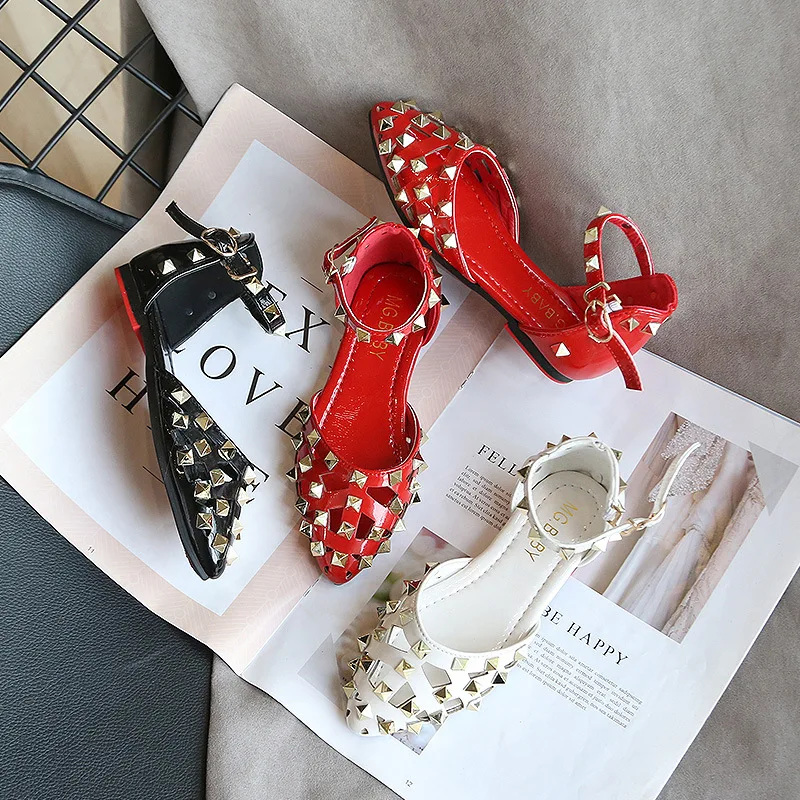 

Nice Low Heeled Pointed Toe Sandals for Girls 2022 New Rivets Girls Sandals Summer Kids Shoes Cut-outs Big Girl Shoes Children