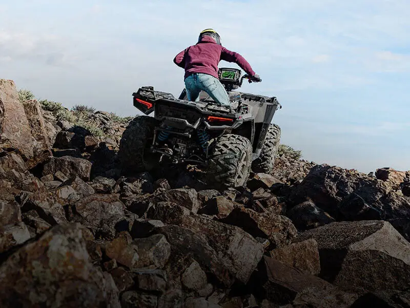 

2023 Polaris Sportsman 570 Ride Command Edition серебристый Кварц металлик