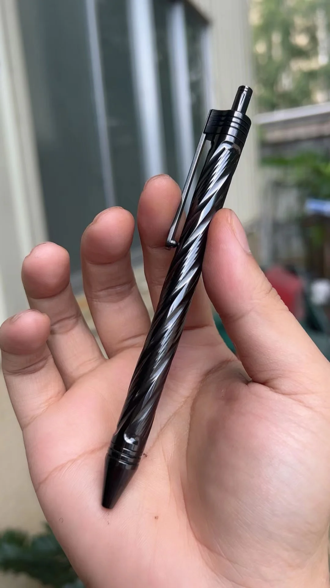 

New Arrival Zirconium Click Ball Point Pen