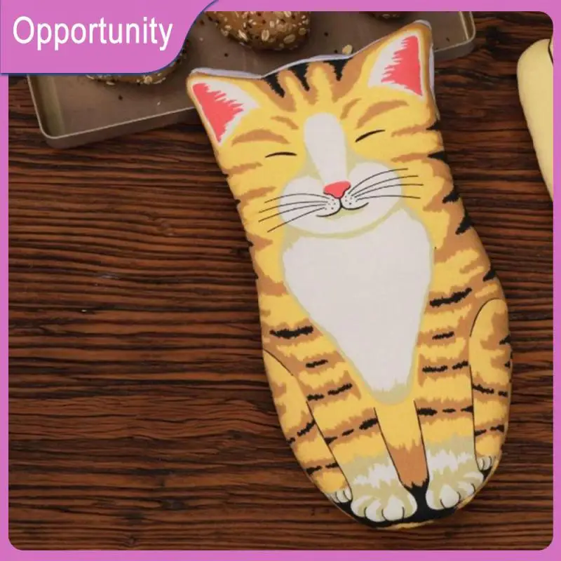 

Cartoon Ginger Cat Potholder Insulation Cute Cat Shape Kitchen Gloves Non-slip Oven Gloves Kitchen Tool Heat Resistant Gloves