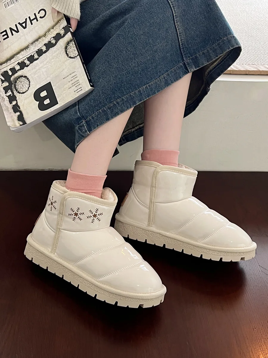 

Повседневные индивидуальные универсальные зимние сапоги женские Новинка Осень-зима 2022 бархатные теплые легкие Нескользящие уличные хлопк...