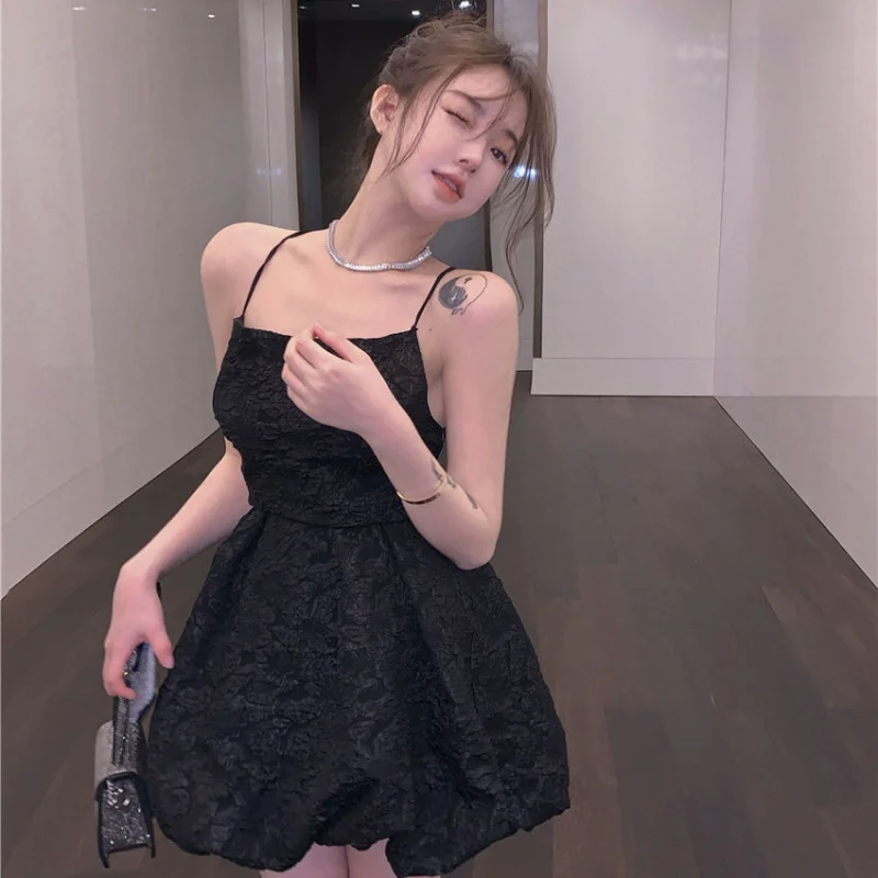 

Женское платье на бретелях-спагетти, с V-образным вырезом и открытыми плечами