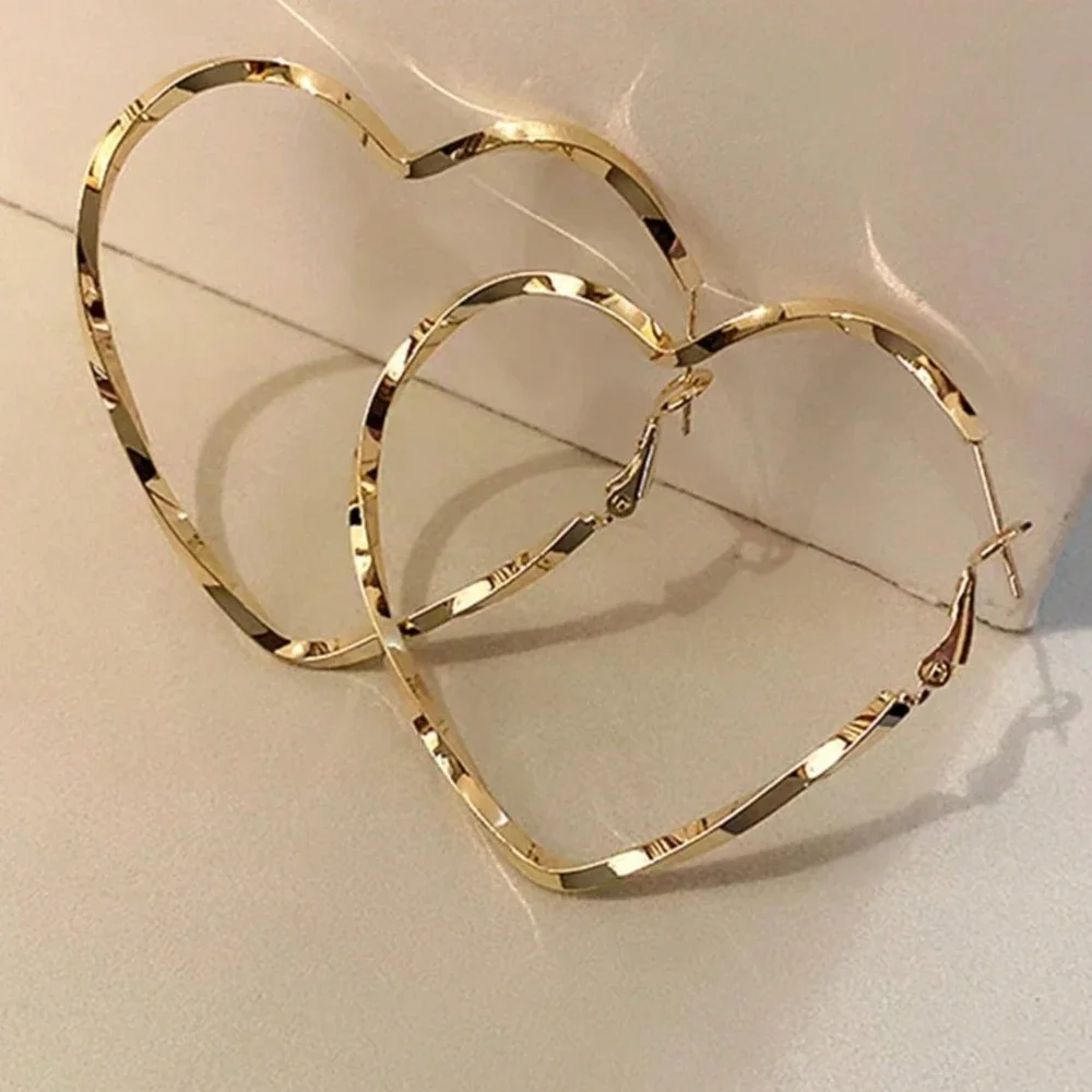 1 пара модных серег в форме сердца элегантный повседневный стиль для женщин