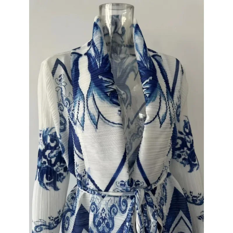 Плиссированные Длинные пальто с отложным воротником и принтом новинка 2024 модная