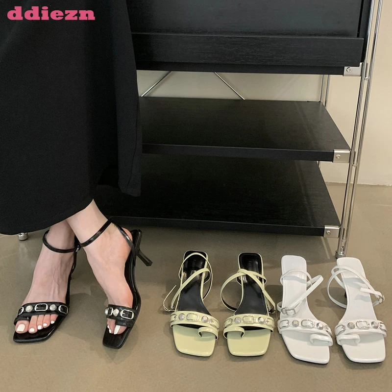 

Туфли-лодочки женские на тонком высоком каблуке, квадратный носок