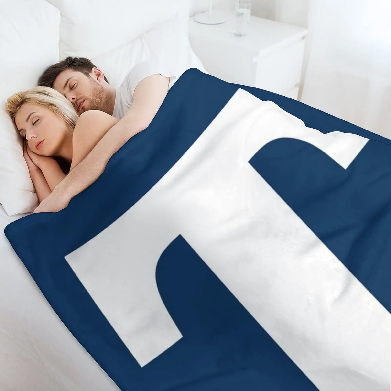 Одеяло Университета Трин Плюшевые зимние кровати Покрывала Постельные одеяла