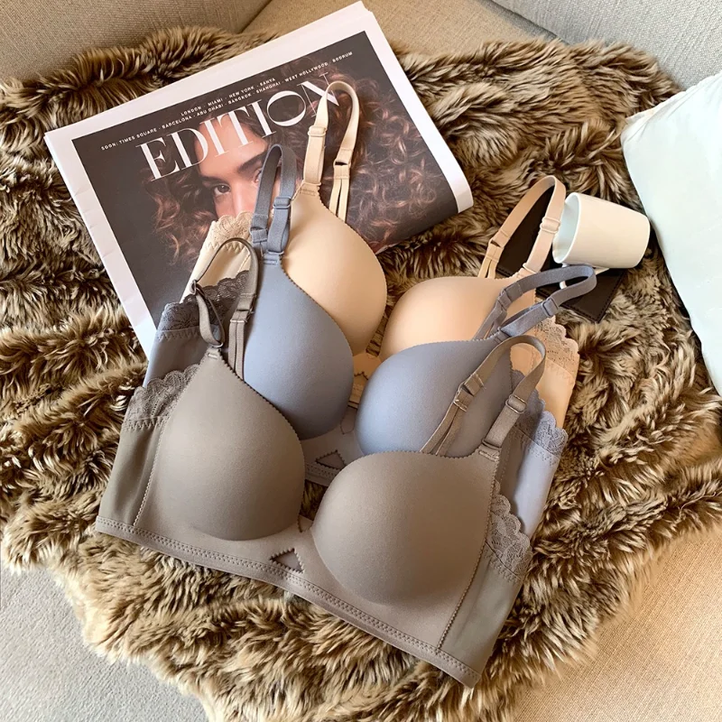 

Women Seamless Bras Lace Gathered Female Underwear Small Chest Comfortable Lingerie No Wire Brassiere Seamless Breathable Bras