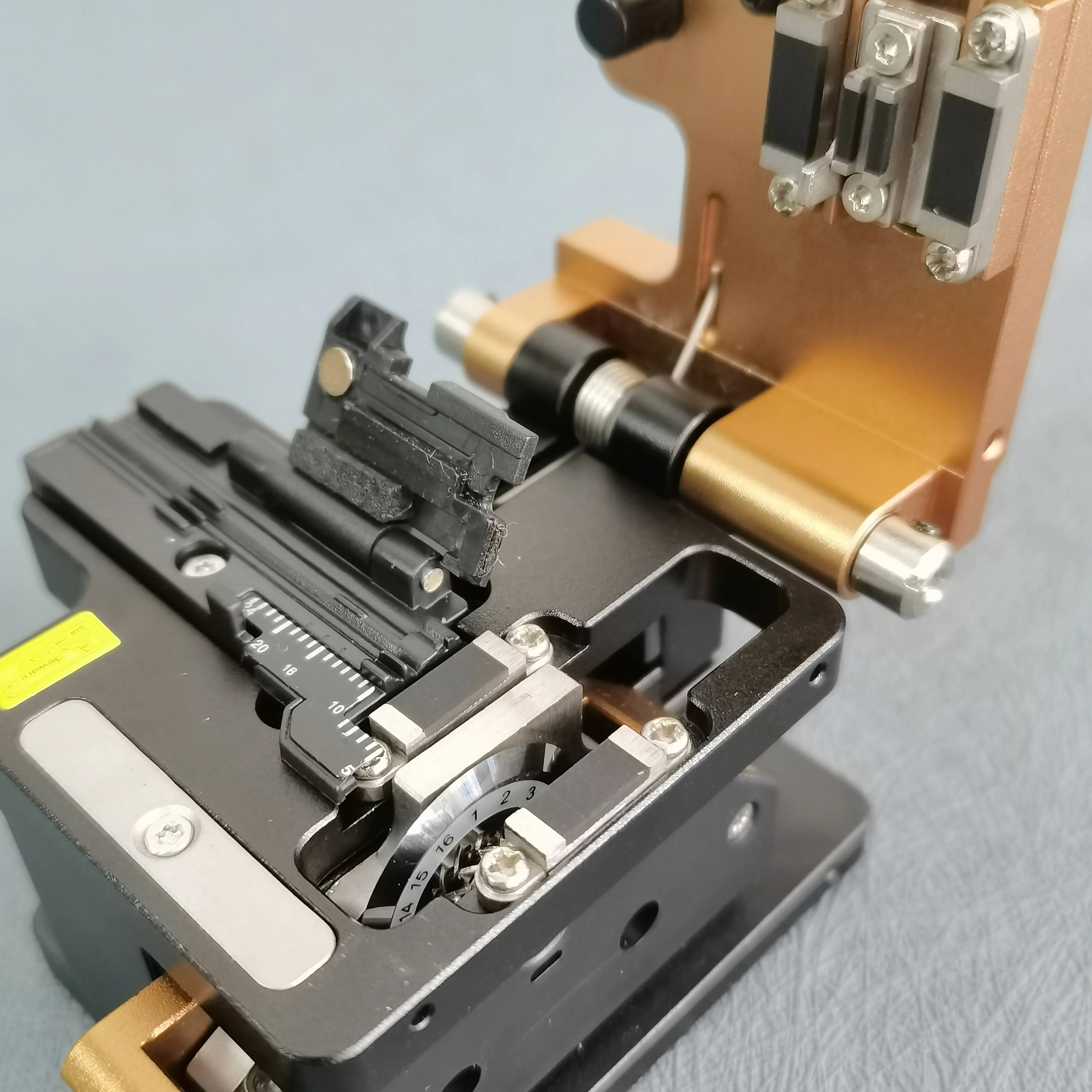 FTTH High Precision V7 For Hot Fusion Optical Fiber Cleaver Cutter Tool Kit V7 Fiber Cutting Knife Made in Korea Free Shipping