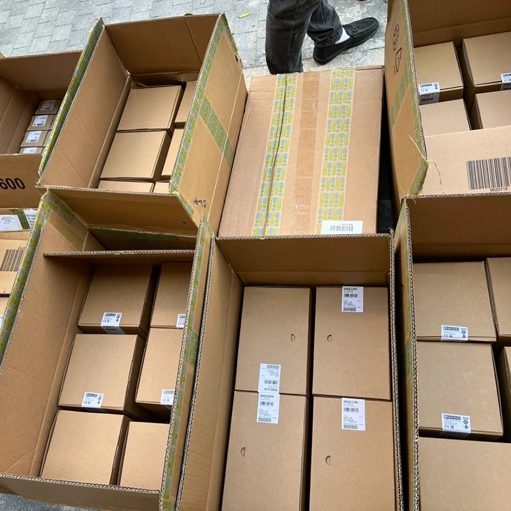2908398 BXT-CP-24VAC BOXTRAB Для защиты от перенапряжения Phoenix Быстрая доставка Высокое