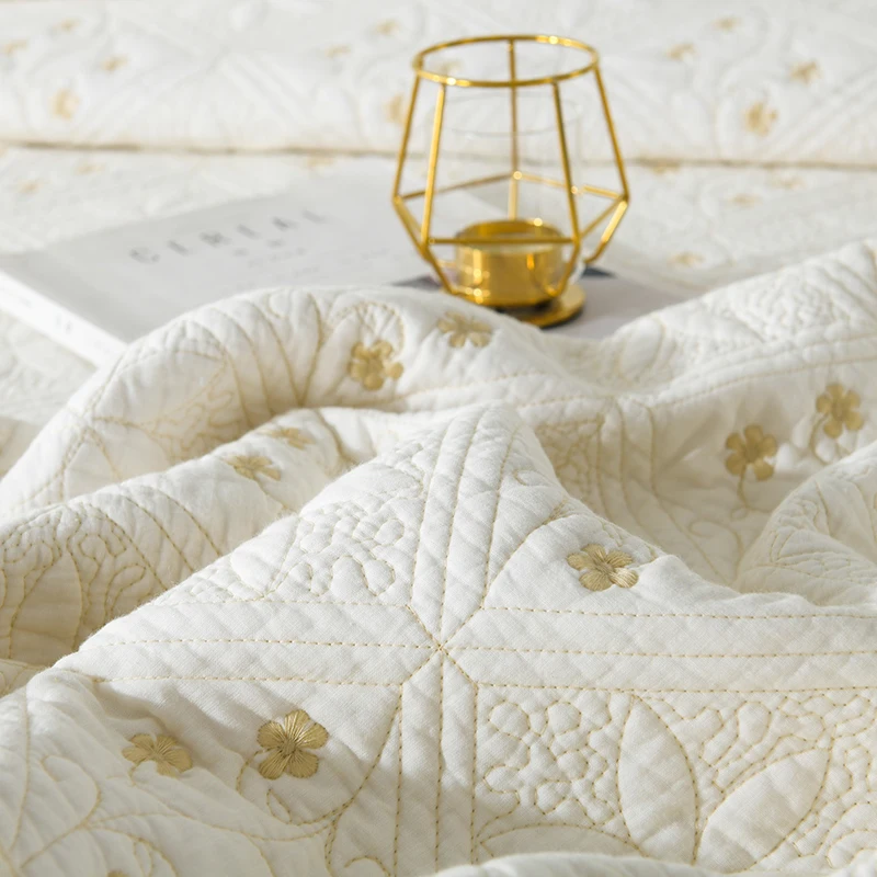 Japanese-Sle Korean sle Plum Blossom Double-sided Embroidered Quilted Quilt Three-Piece Cotton Wavy Bed Sheet Bedspread Q...