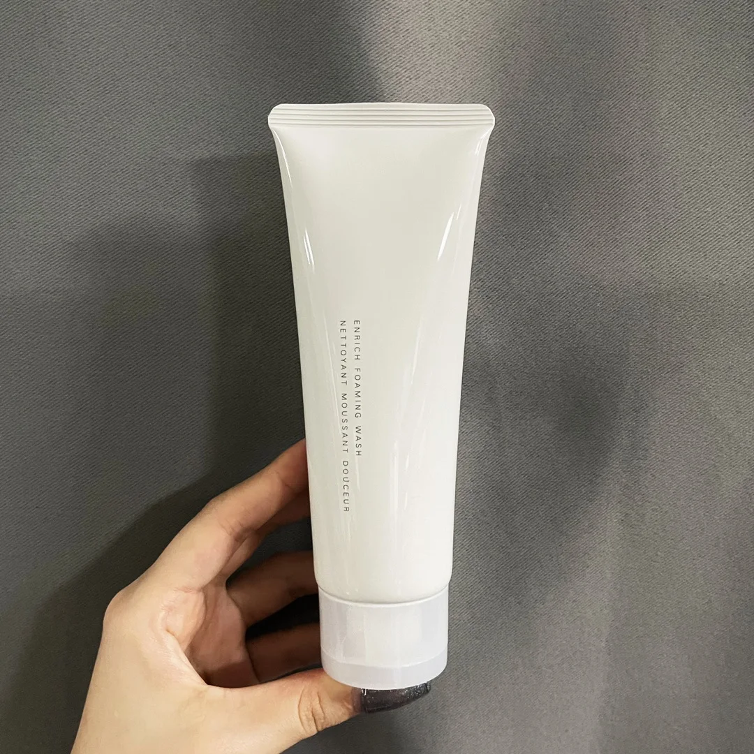 

NEW Cosmetic Facial Cleasing Foam 125ml Face Cleanse Moisturizing foam Makeup remover +GIFT