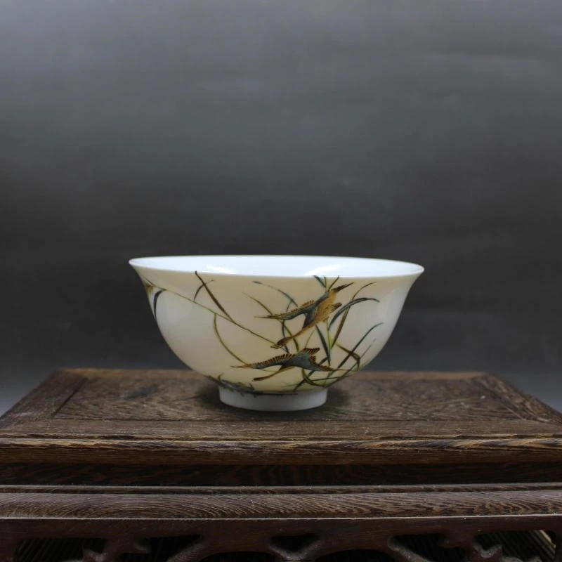 

Exquisite Chinese Antique Famille Rose Porcelain Wild Gooses Bowl with Qing Dynasty Mark